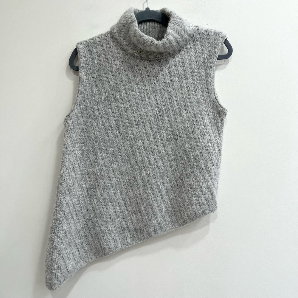 Marc Cain gray sleeveless asymmetrical turtleneck sweater alpaca wool blend 10